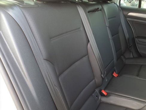 Used 2018 Volkswagen Golf Alltrack SE image 15