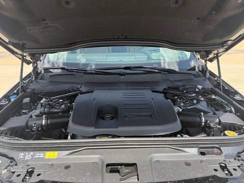 New 2026 Land Rover Discovery Limited Edition AWD/4WD image 19