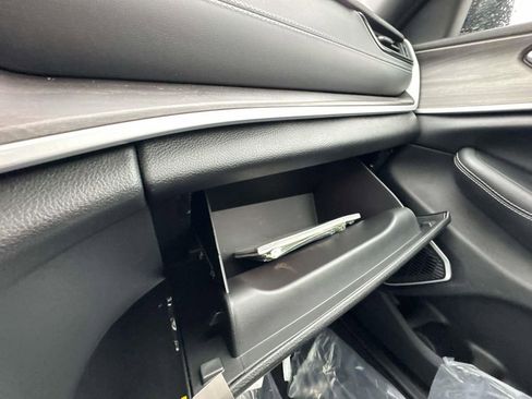 New 2026 Jeep Grand Cherokee Limited w/ Limited Altitude Package image 26