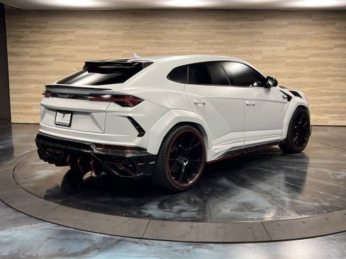 Used 2019 Lamborghini Urus image 16