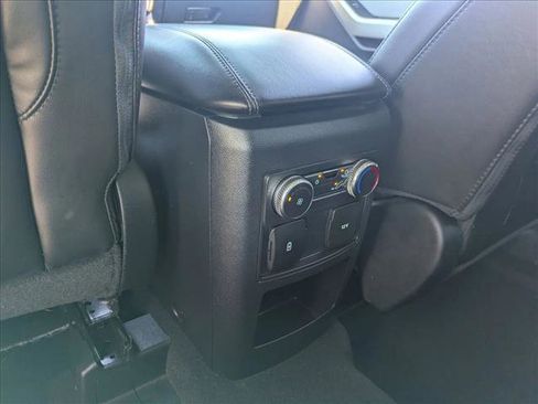 Used 2021 Ford Explorer XLT w/ Equipment Group 202A image 16