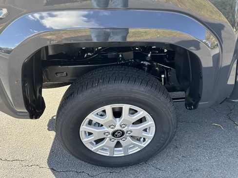 New 2024 Toyota Tacoma 2WD Double Cab image 11