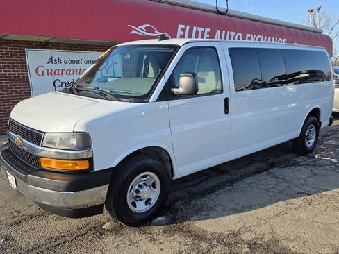 Used 2018 Chevrolet Express 3500 LT w/ LT Preferred Equipment Group image 1