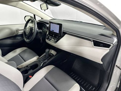 Used 2023 Toyota Corolla LE FWD image 27