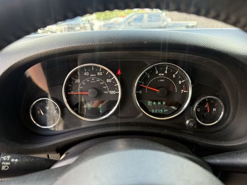 Used 2017 Jeep Wrangler Unlimited Sport w/ Quick Order Package 24S AWD/4WD image 21
