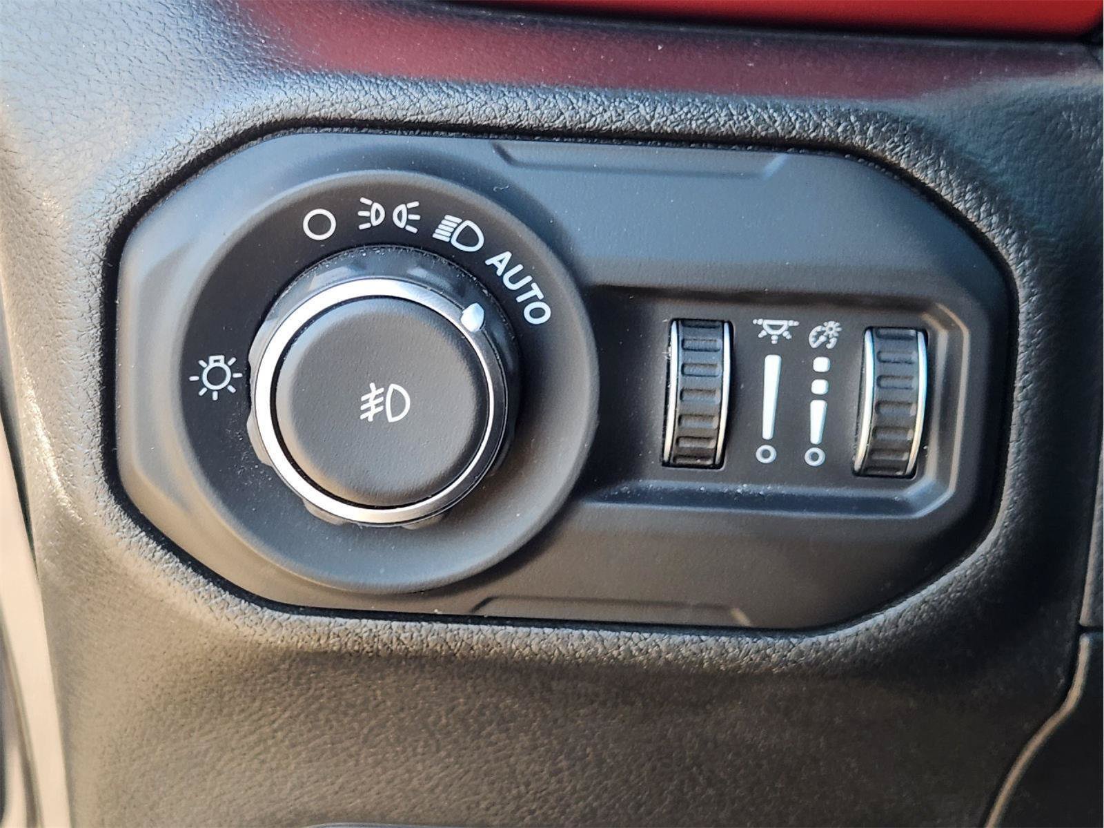 Used 2019 Jeep Wrangler Unlimited Rubicon AWD/4WD image 23