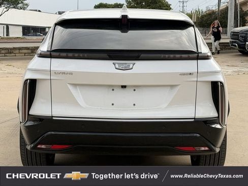 Used 2024 Cadillac Lyriq Luxury w/ LPO, Floor Liner Package RWD image 6