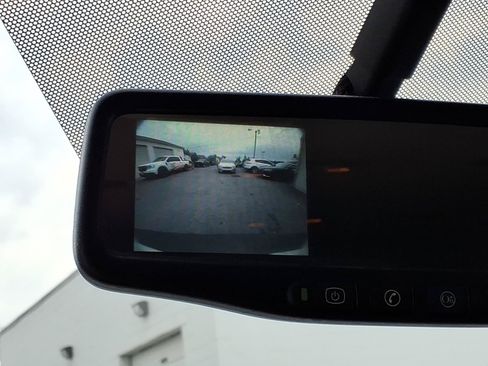 Used 2012 Chevrolet Traverse LT FWD image 9
