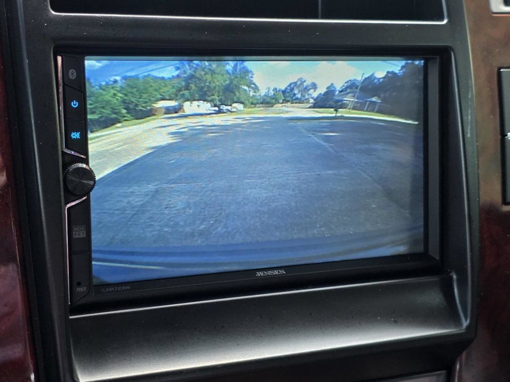 Used 2014 Cadillac Escalade Luxury RWD image 15