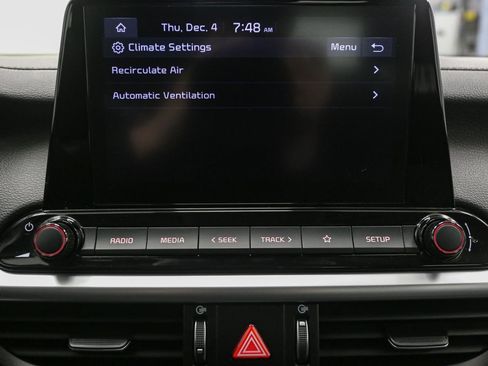 Used 2023 Kia Forte LXS w/ LXS Technology Package image 25