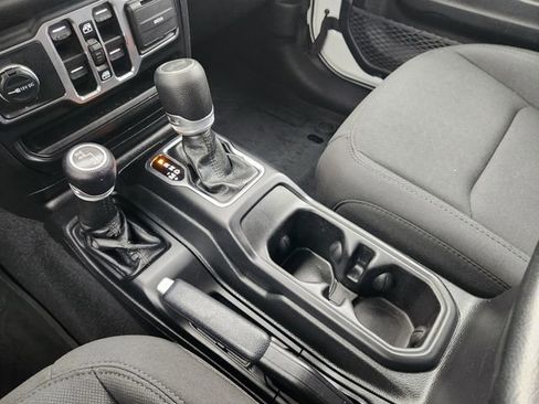 Certified 2021 Jeep Wrangler Unlimited Sport image 23