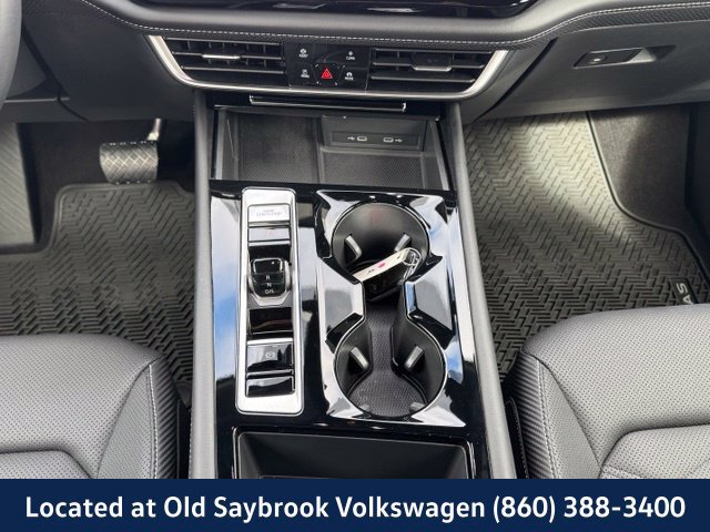 Certified 2024 Volkswagen Atlas Cross Sport SE AWD/4WD image 16