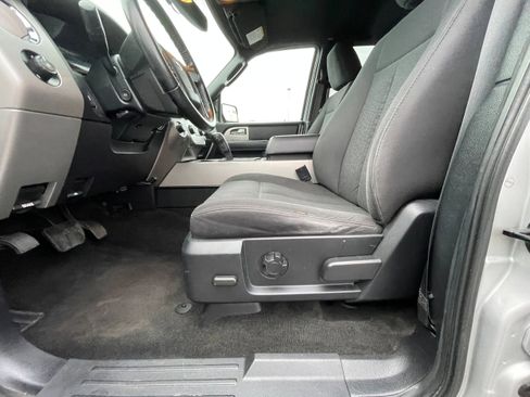 Used 2017 Ford Expedition EL XLT image 13