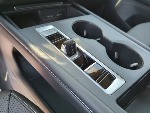 New 2026 Volkswagen Atlas SE image 34