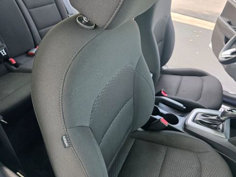 Used 2019 Hyundai Elantra SE w/ Cargo Package image 30