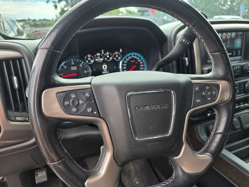 Used 2018 GMC Sierra 1500 Denali w/ Denali Ultimate Package AWD/4WD image 17