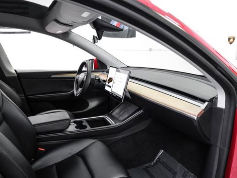 Used 2023 Tesla Model Y Long Range AWD/4WD image 16