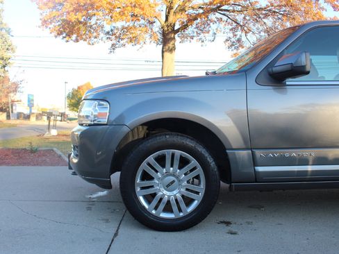 Used 2014 Lincoln Navigator 2WD w/ Equipment Group 101A image 49