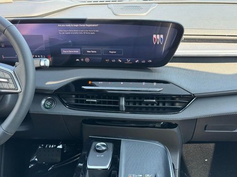 New 2026 Buick Enclave Sport Touring w/ Power Package image 8