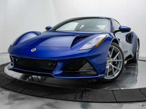 New 2025 Lotus Emira image 3