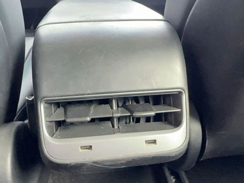 Used 2018 Tesla Model 3 Long Range RWD image 21