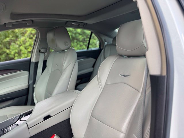 Used 2016 Cadillac CTS Luxury RWD image 11
