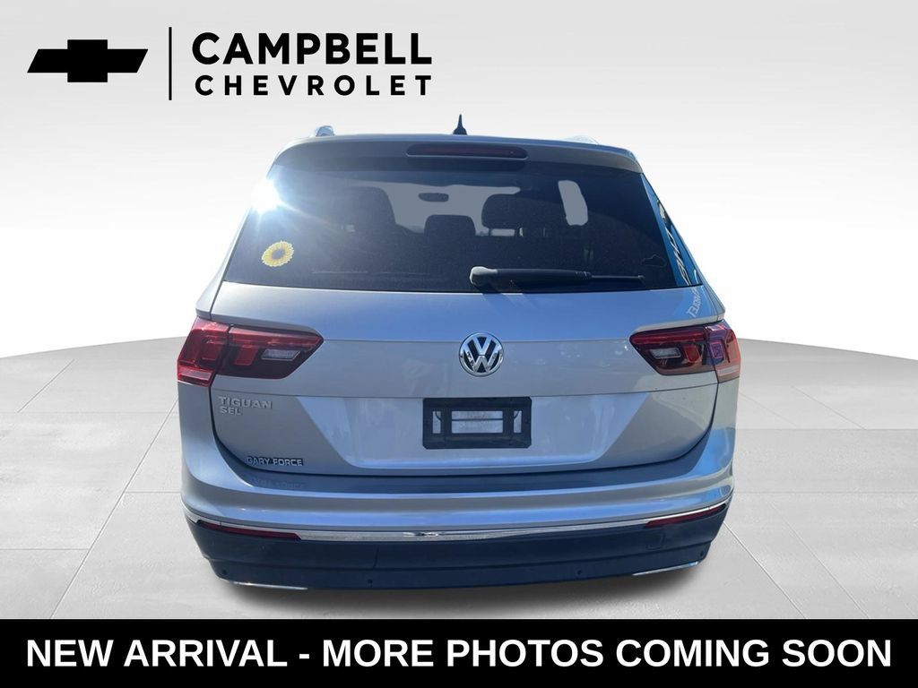 Used 2021 Volkswagen Tiguan SEL w/ 3-Row Tiguan MDO Package FWD image 4