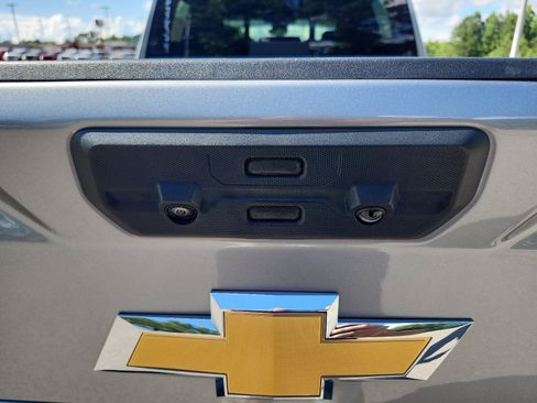 Used 2024 Chevrolet Silverado 2500 High Country w/ High Country Premium Package AWD/4WD image 13
