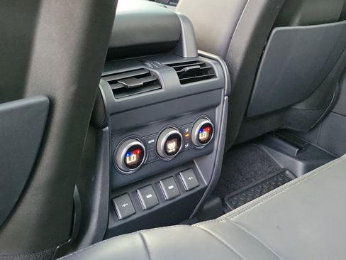 Used 2020 Land Rover Defender 110 HSE image 17