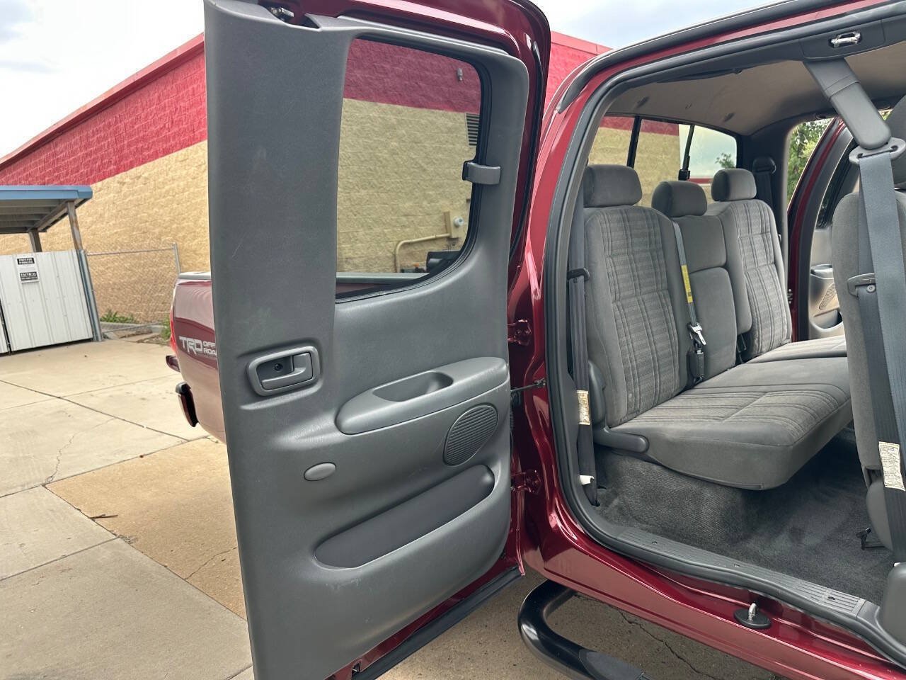 Used 2006 Toyota Tundra SR5 w/ TRD Off-Road Pkg AWD/4WD image 38