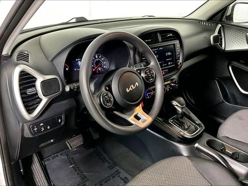 Used 2022 Kia Soul LX w/ Technology Package image 13