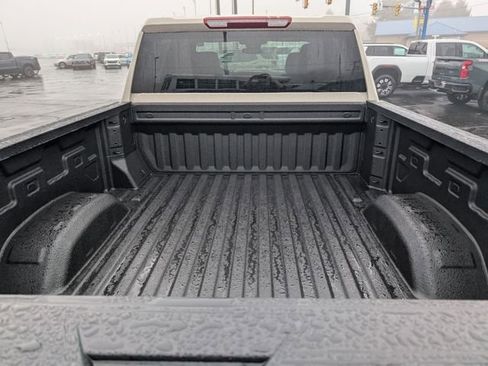 New 2026 Chevrolet Silverado 1500 Custom Trail Boss w/ LPO, Dark Essentials Package image 9