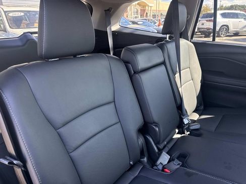 Used 2021 Honda Pilot Special Edition image 9