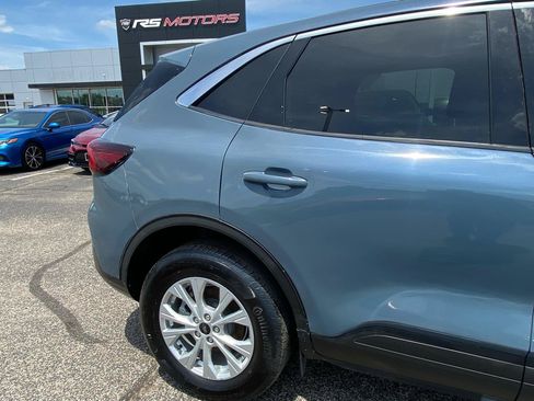 Used 2023 Ford Escape Active w/ Tech Pack #2 AWD/4WD image 14