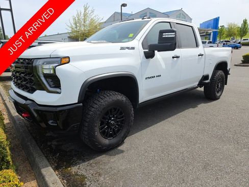 Certified 2025 Chevrolet Silverado 2500 ZR2 w/ Technology Package AWD/4WD image 1