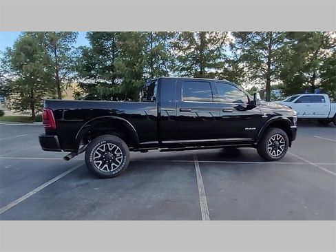 New 2025 RAM 2500 Limited image 36