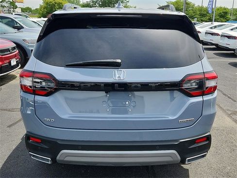 Used 2025 Honda Pilot Touring image 5