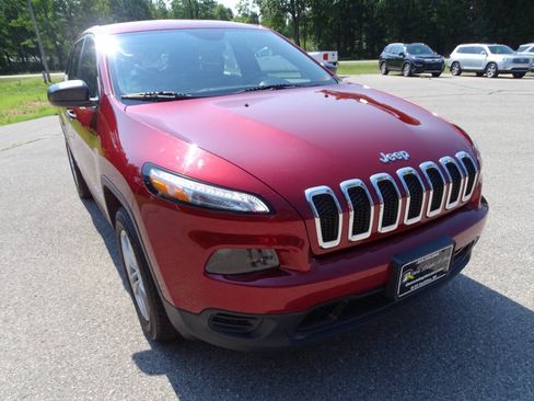 Used 2016 Jeep Cherokee 4WD Sport w/ Trailer Tow Group w/ Cold Weather Group image 4