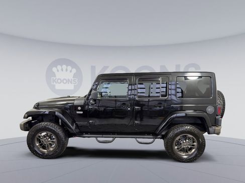 Used 2016 Jeep Wrangler Unlimited Sahara image 2
