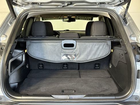 Used 2016 Jeep Cherokee Latitude w/ Comfort/Convenience Group image 29