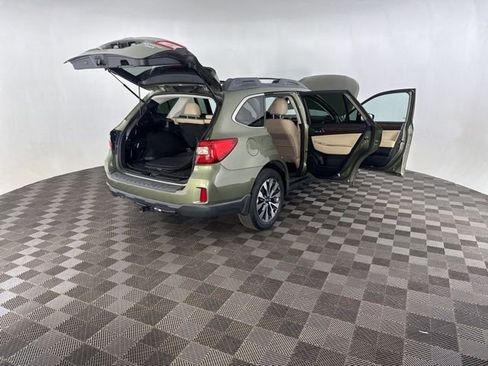 Used 2016 Subaru Outback 3.6R Limited w/ Popular Package #4 AWD/4WD image 16