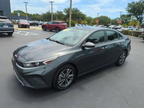 Used 2024 Kia Forte LXS FWD image 14