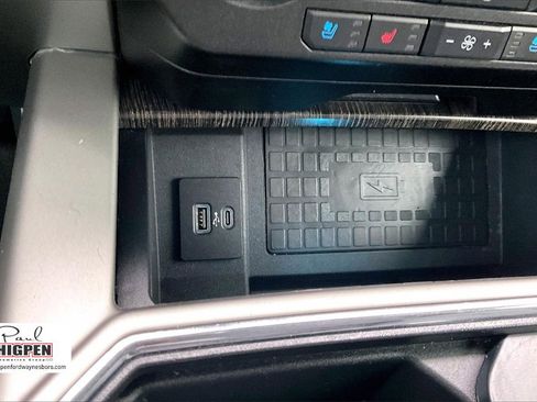 Used 2021 Ford F250 Lariat w/ Tremor Off-Road Package image 32