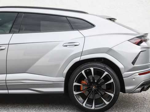 Used 2020 Lamborghini Urus AWD/4WD image 14