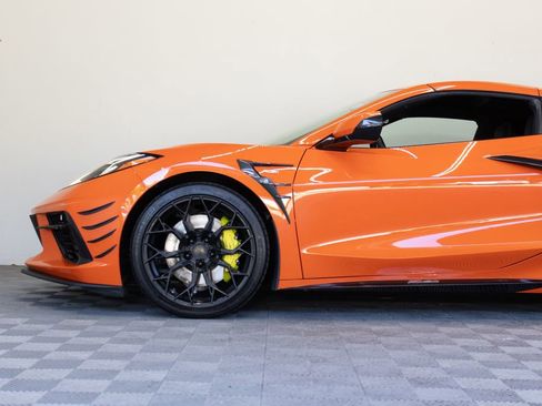 Used 2021 Chevrolet Corvette Stingray Coupe w/ Z51 Performance Package RWD image 8