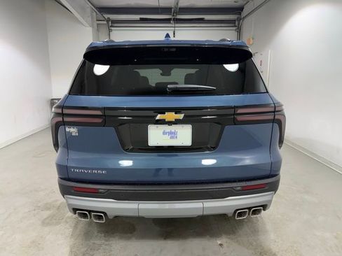 New 2026 Chevrolet Traverse LT image 6