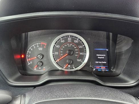 Used 2022 Toyota Corolla Cross LE image 4