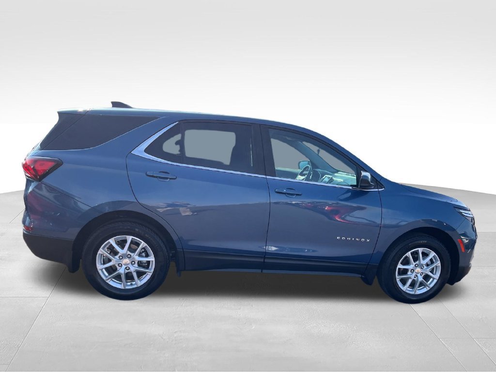 Used 2024 Chevrolet Equinox LT w/ LPO, Floor Liner Package FWD image 6