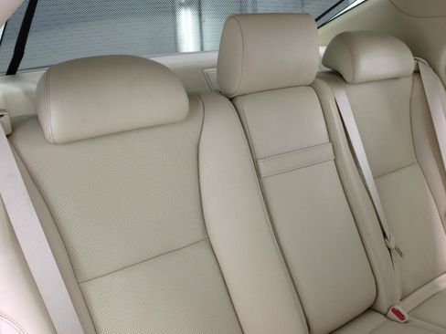 Used 2012 Lexus LS 460 w/ Comfort Pkg RWD image 43