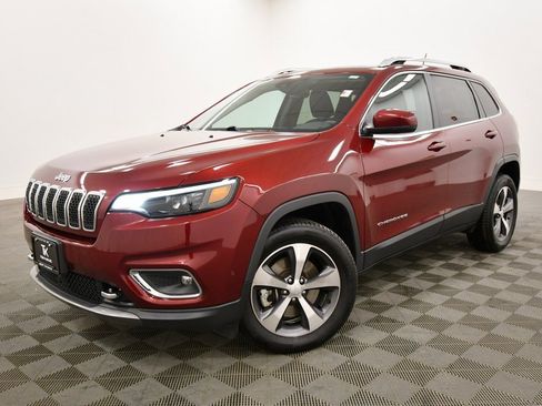 Used 2021 Jeep Cherokee Limited w/ Elite Package image 2